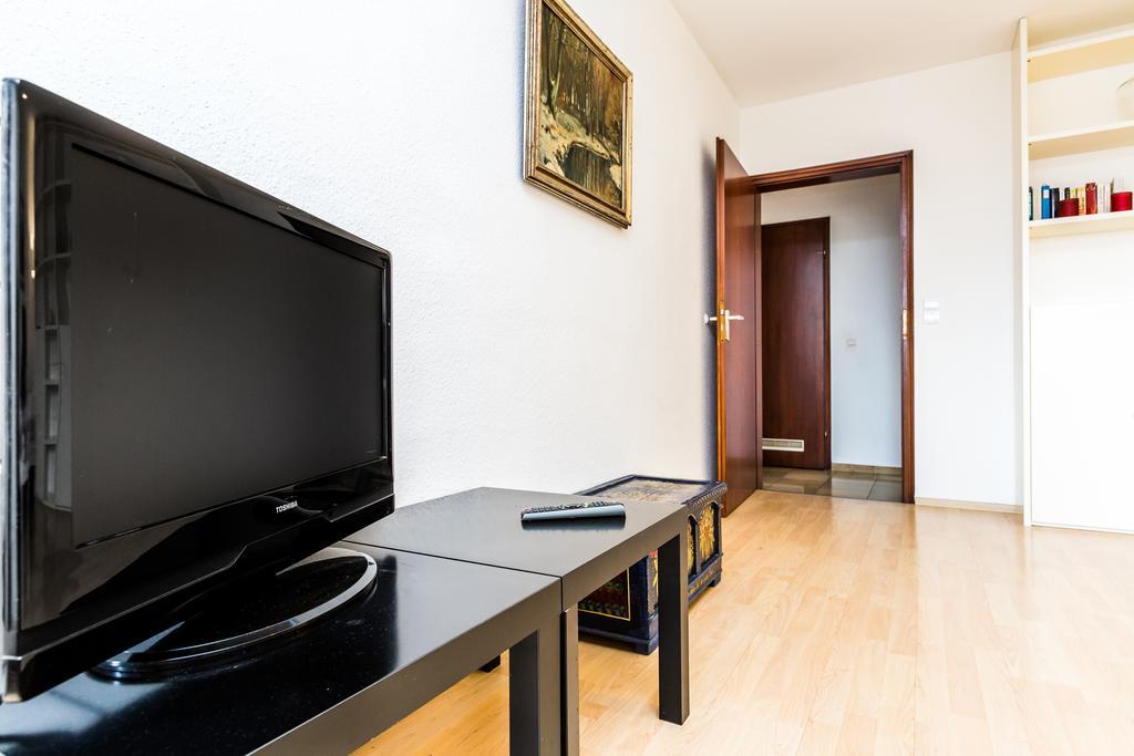 Apartment Koeln Neubrueck Exterior foto